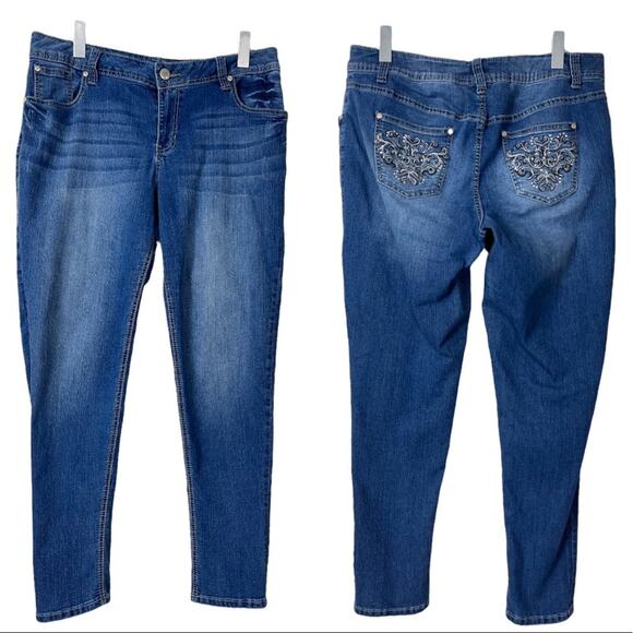 Lane Bryant Embellished Skinny Ankle Mid Rise Jeans Medium Wash Plus Size 16 - Picture 8 of 8